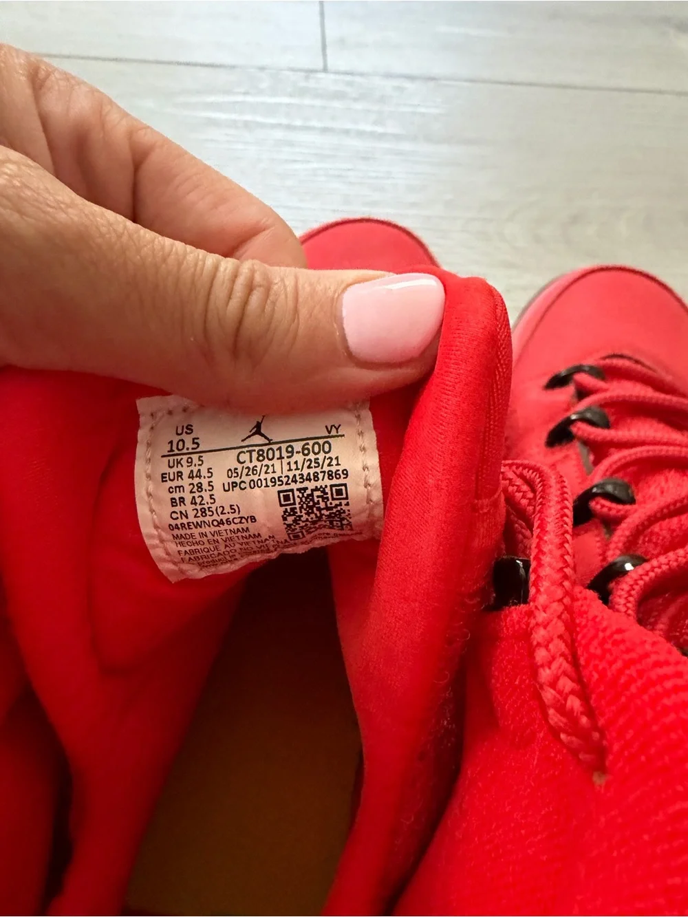 Jordan 9 Retro Chile Red
